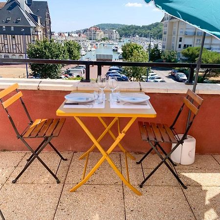 Duplex 2 Pieces Port Cabourg - 2 A 4 Personnes - Terrasse - Vue Port - Exclusif Book Ing Lägenhet Dives-sur-Mer Exteriör bild