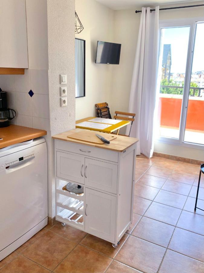 Duplex 2 Pieces Port Cabourg - 2 A 4 Personnes - Terrasse - Vue Port - Exclusif Book Ing Lägenhet Dives-sur-Mer Exteriör bild
